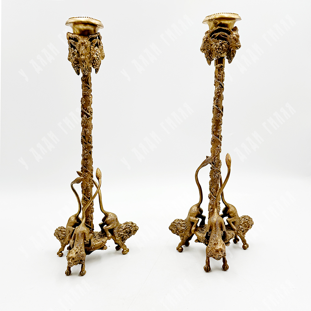 Пара старинных бронзовых фигурных подсвечников, Франция. 1830-40-е. гг Манера Кристофа Фратена.