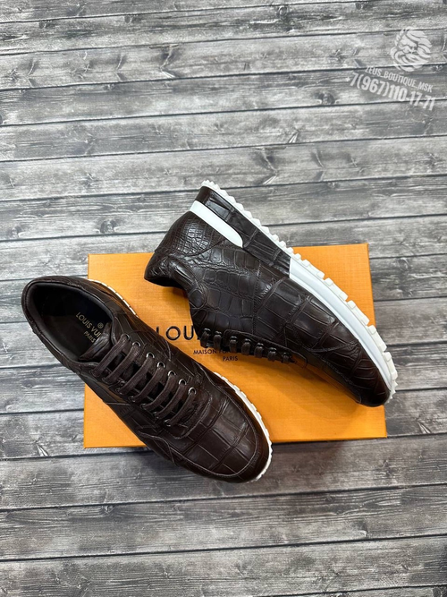 Кроссовки Louis Vuitton из кожи крокодила