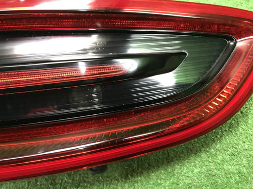Фонарь правый внешний Porsche Macan 95b (14-18)