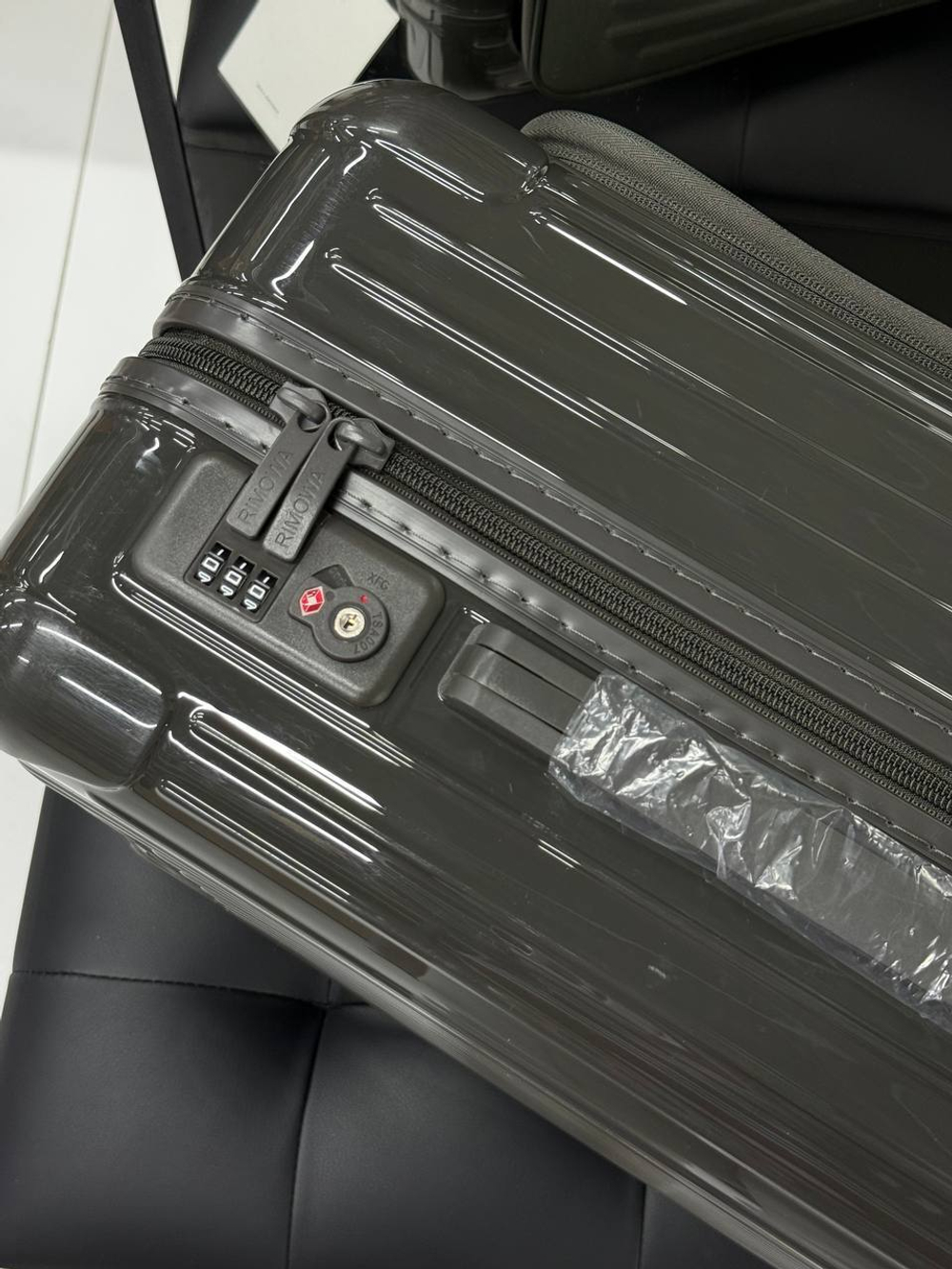 Чемодан Rimowa