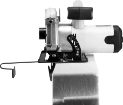 Циркулярная пила, EWA ПД 190Л, 2000 Вт, диск 190/20 мм, 5100 об/мин, зубьев 24, лазерный указатель. В комплекте: диск, направляющая