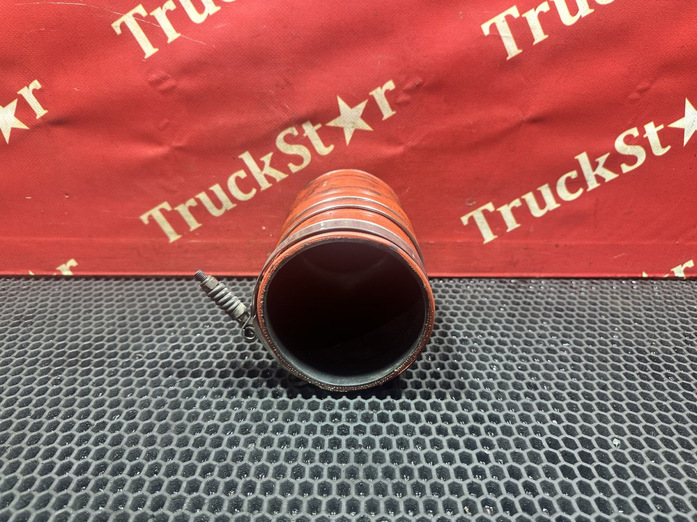 Патрубок интеркулера 2023г