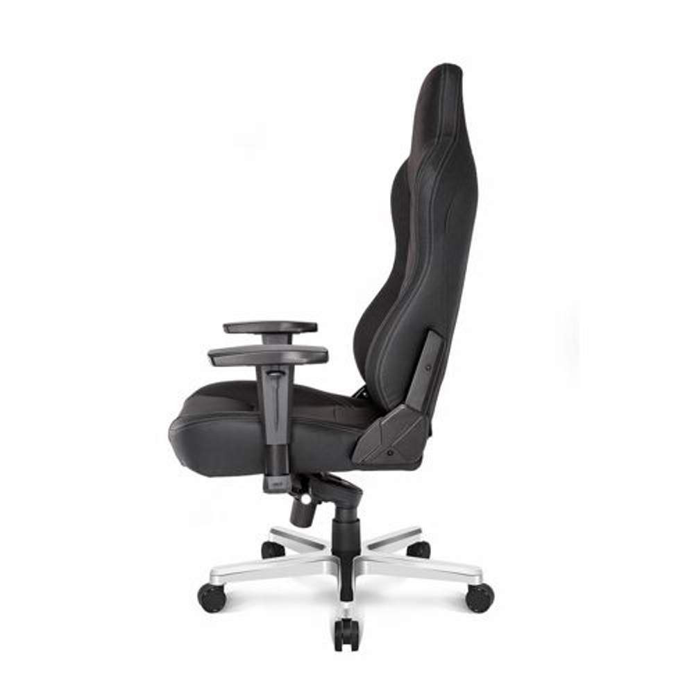 Игровое кресло AKRacing ONYX