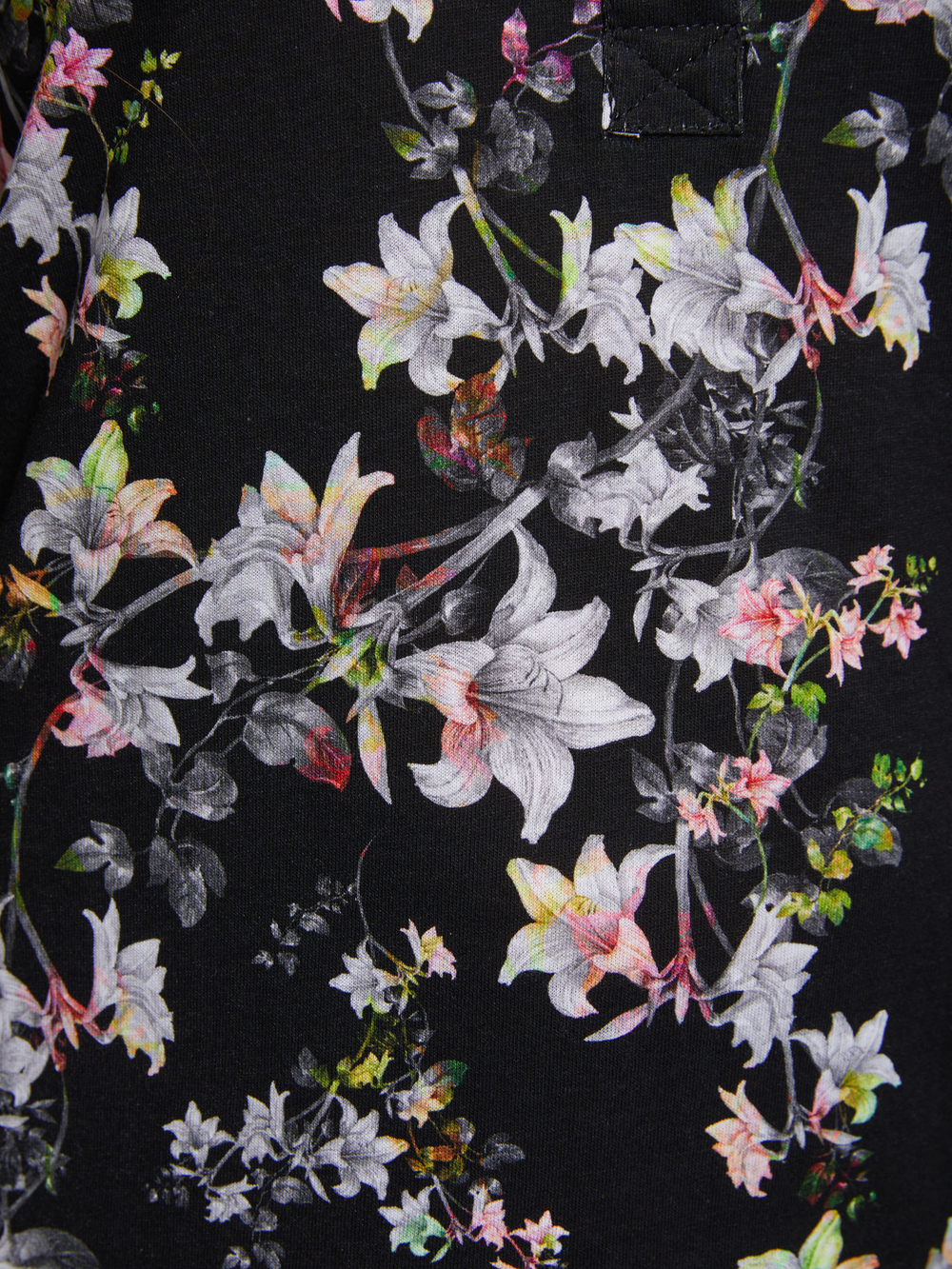 Блузка БЛ-22/черный-лилии