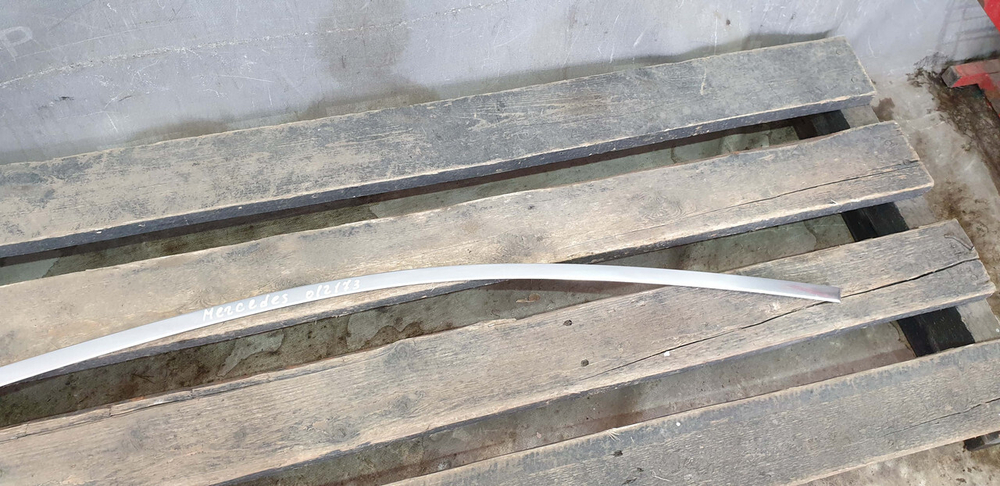 Молдинг двери передней левой Mercedes S (W222) 13-20 Б/У Оригинал A2226980180