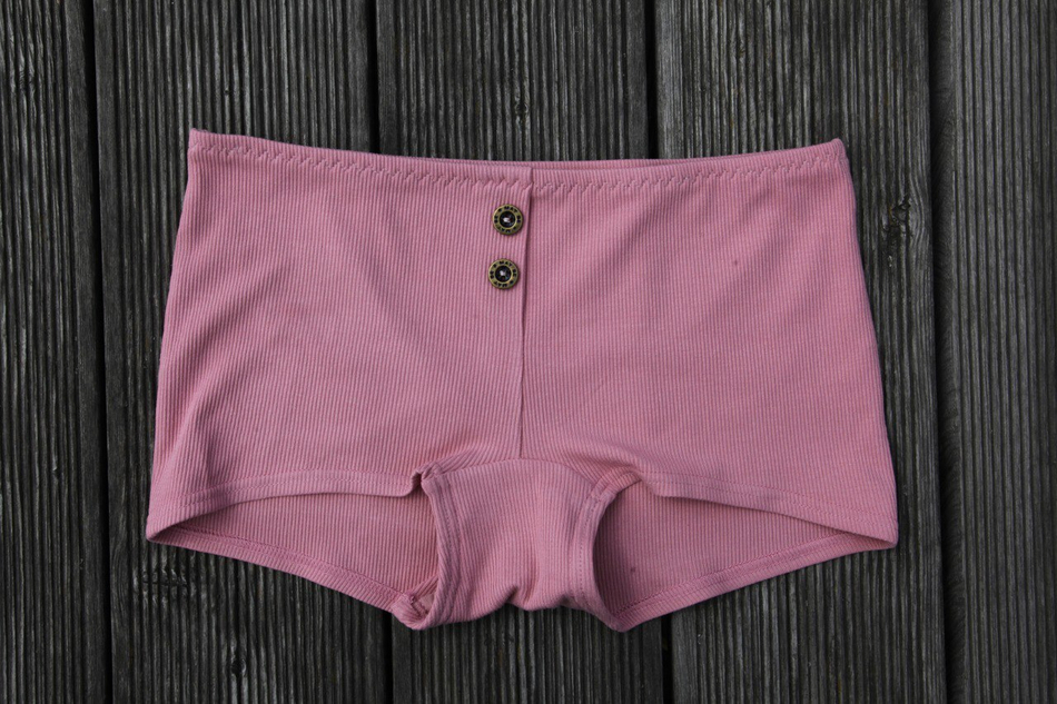Rose Button. Шортики с пуговицами
