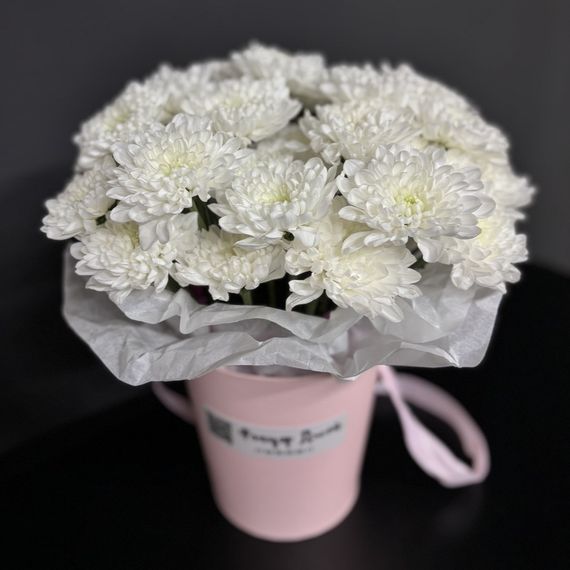 Цветочная композиция из хризантем