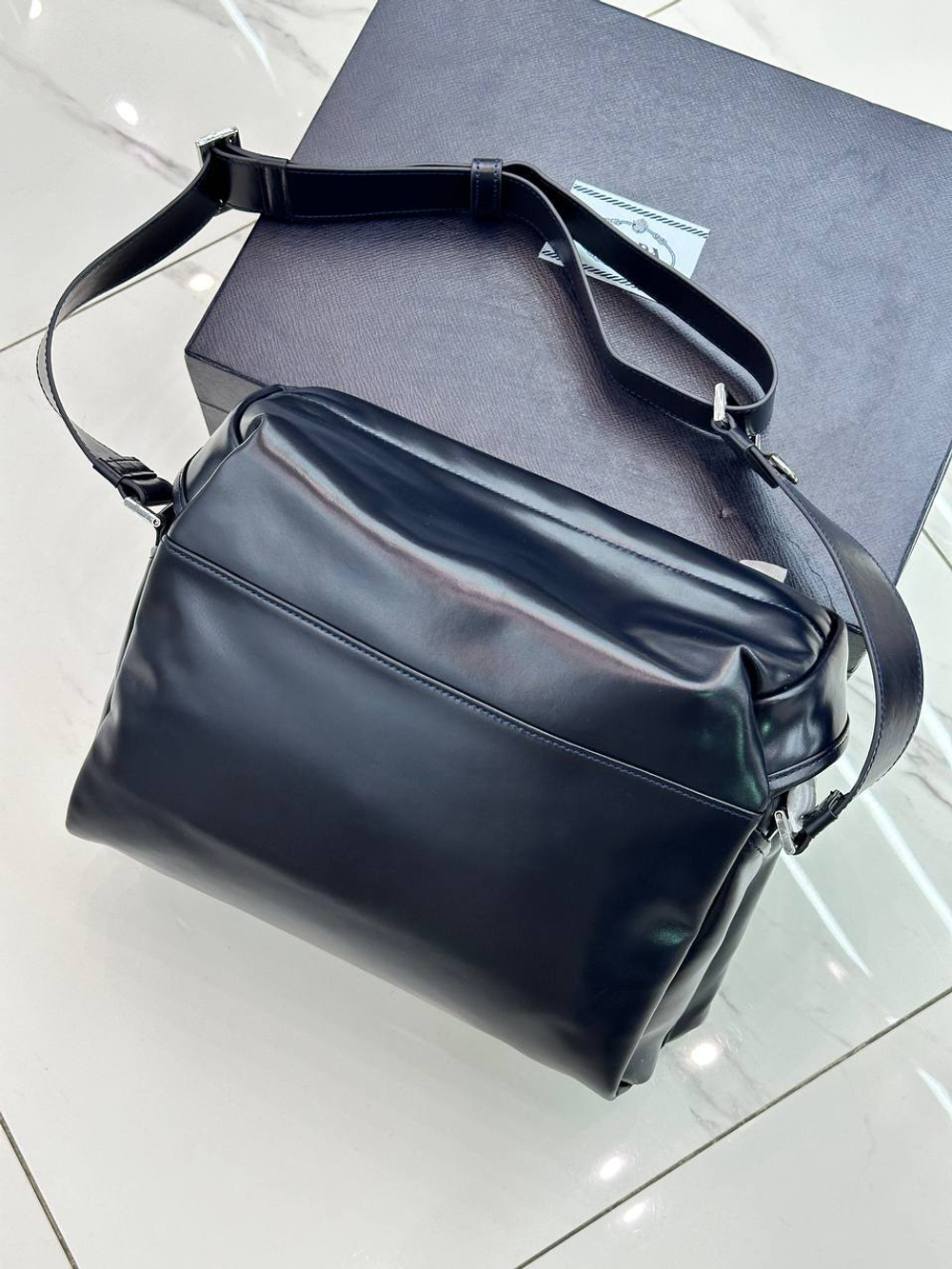 Сумка-мессенджер Prada