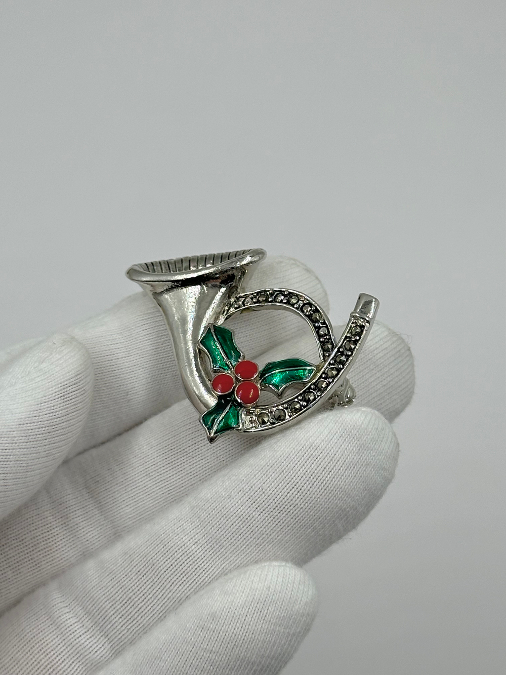 Брошь Горн Liz Claiborne