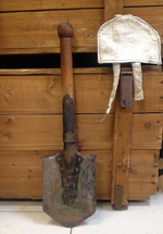 Лопата малая пехотная пятиугольная образца 1941 с чехлом