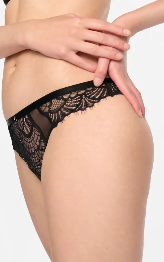 39548 SARAY/61X Трусы стринги