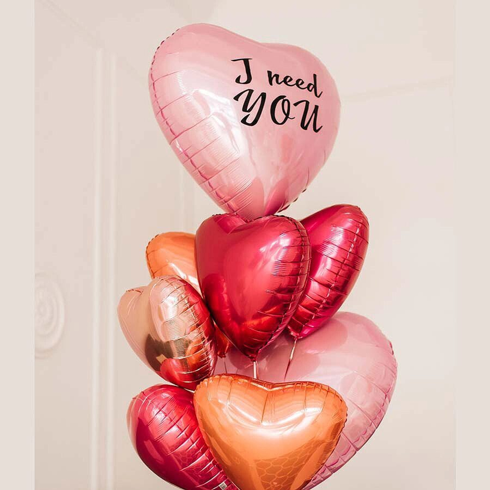 Композиция из воздушных шаров сердец, Ты мне нужна.