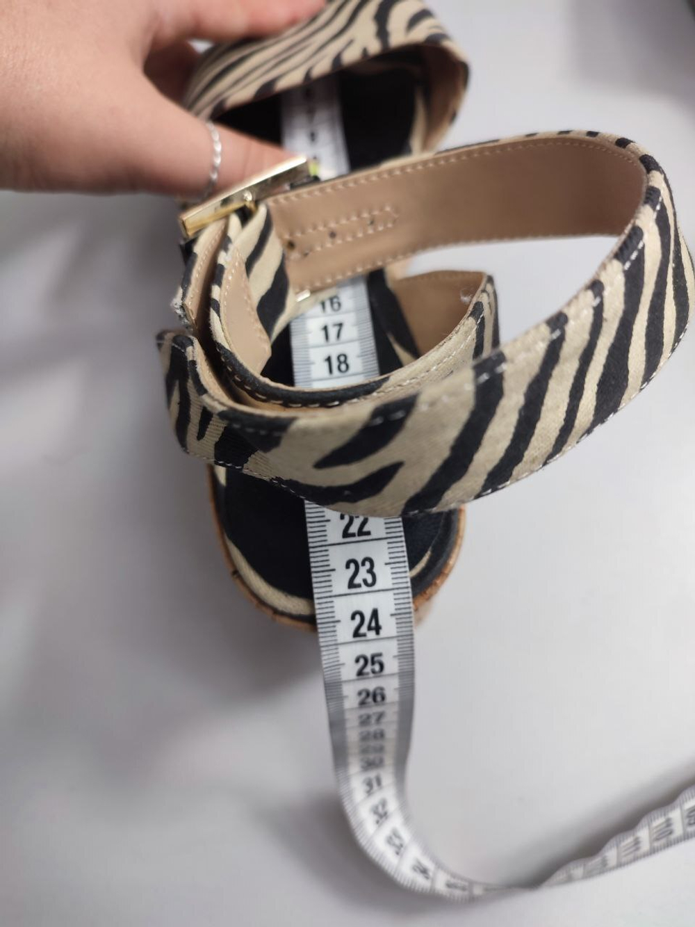 Босоножки H&M красивые 36 размер