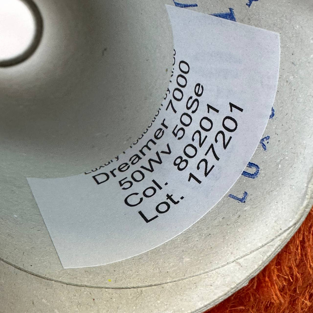 DREAMER - Luxury Selection by Ri.Go; 50% меринос, 50% шёлк; 700м/100гр; Травка; col. 80201, цвет: оранжевый