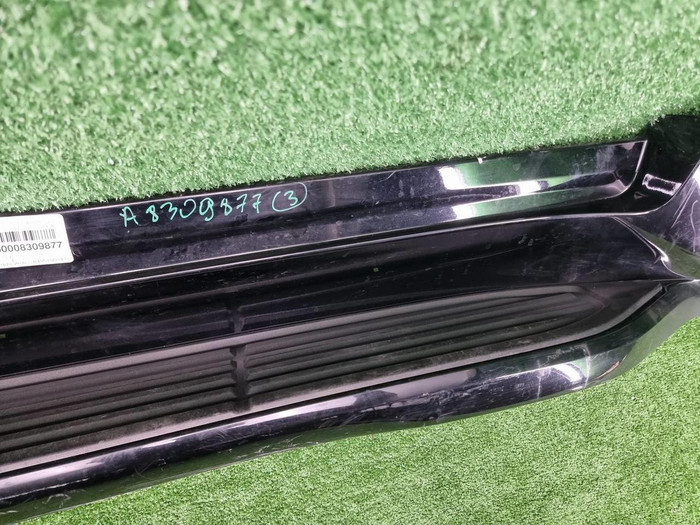 Накладка порога правая Toyota Land Cruiser 300 (2021-н.в.)