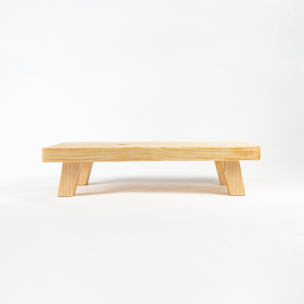 Деревянная сервировочная  доска для подачи блюд и закусок из древесины кедра. Art of Siberia. RD16