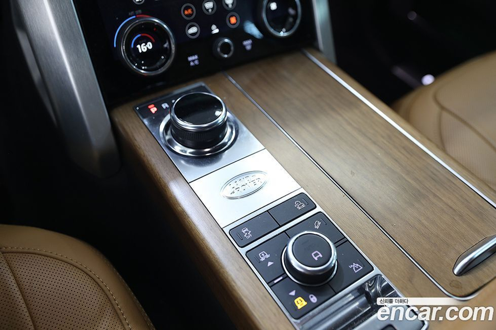Land Rover Range Rover 4 Generation 4.4 SDV8 AB LWB Дизель (08.2019)