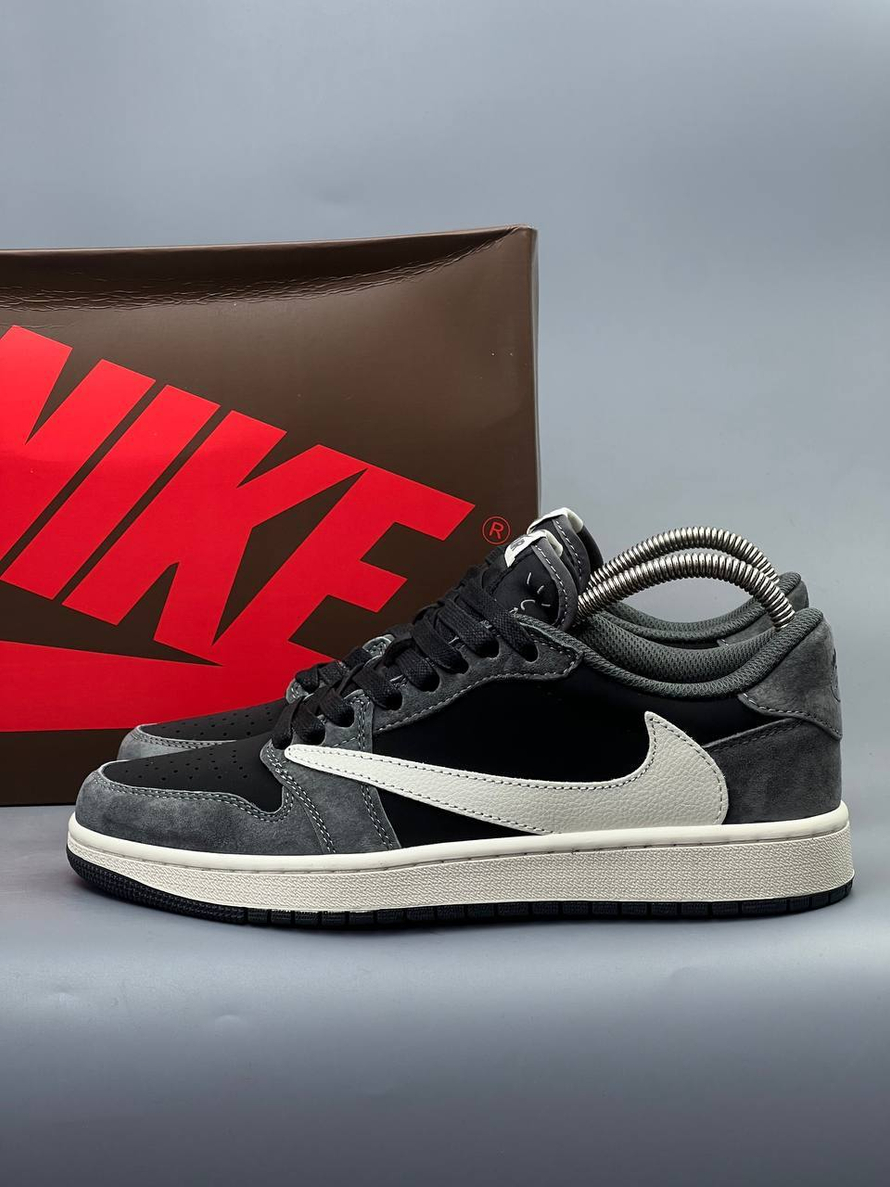 Кроссовки Nike Travis #317 (черн.)