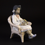 Фарфоровая мануфактура Lladro «Девочка в кресле»