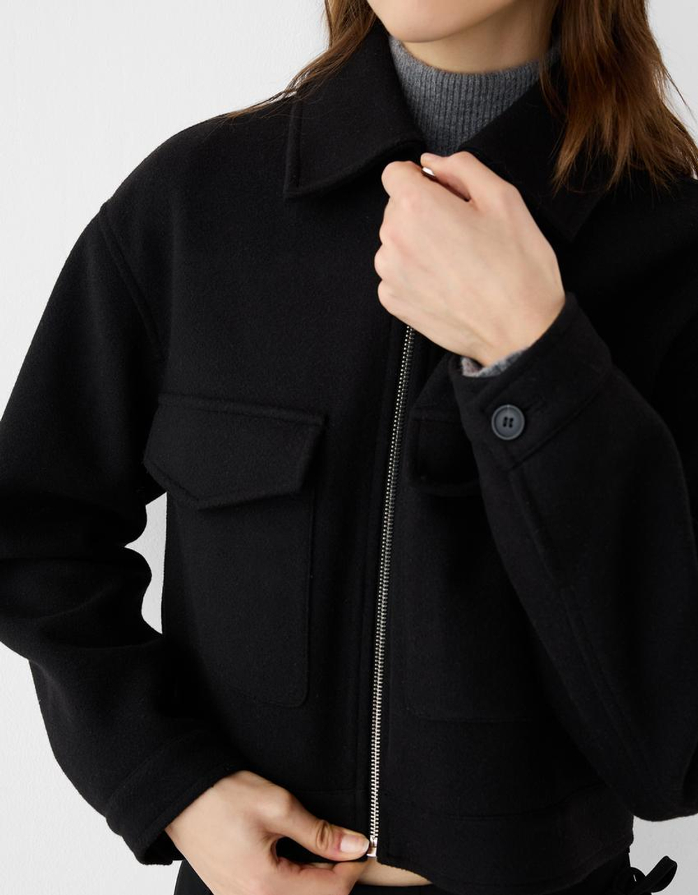 BERSHKA Мягкая укороченная куртка на молнии, черный