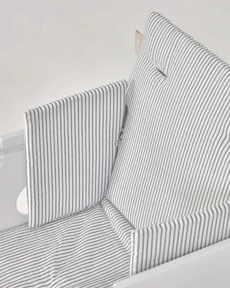 Подушка для стульчика Nuun в синюю полоску 100% органический хлопок (GOTS)