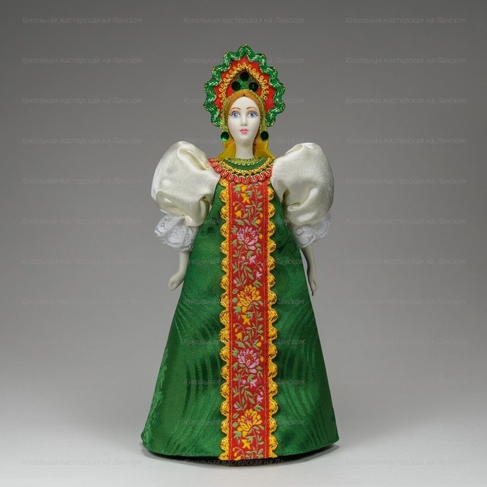 Сувенирная кукла в маленьком кокошнике