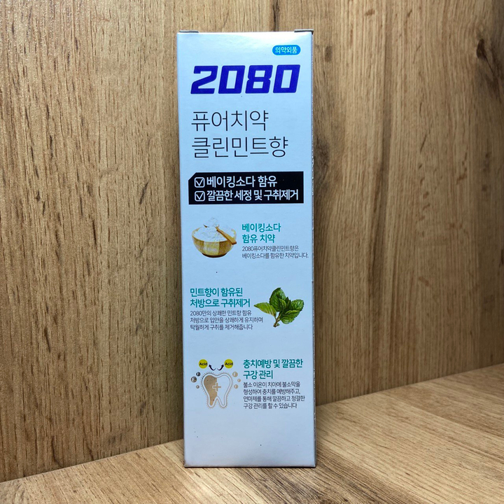 Зубная паста Dental Clinic 2080 Baking Soda Mint Toothpaste с содой и мятой 120 г