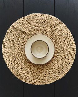 ZARA HOME КРУГЛАЯ ПОДСТАВКА ПОД СТОЛОВЫЕ ПРИБОРЫ ИЗ БУМАЖНОЙ ЛОЗЫ, КОРИЧНЕВЫЙ