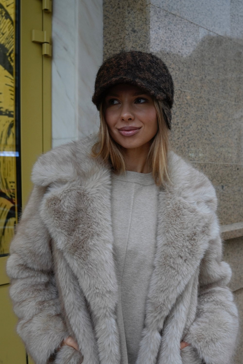 Бейсболка «кудряшка» с ушками шоколад