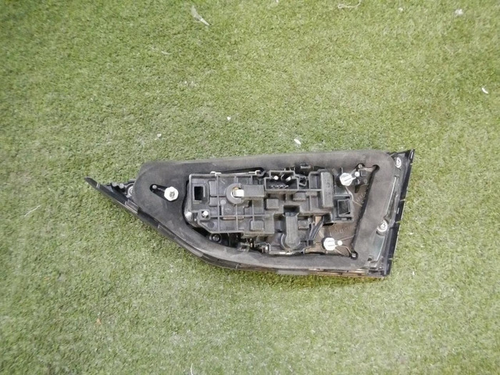 Фонарь левый внутренний Audi A3 3 8V (2016-2020)