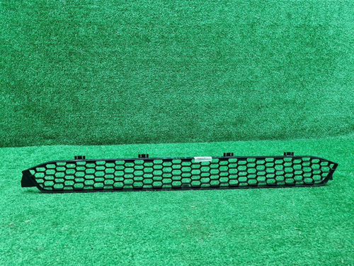 Решетка переднего бампера Scania R-Series (16-нв)