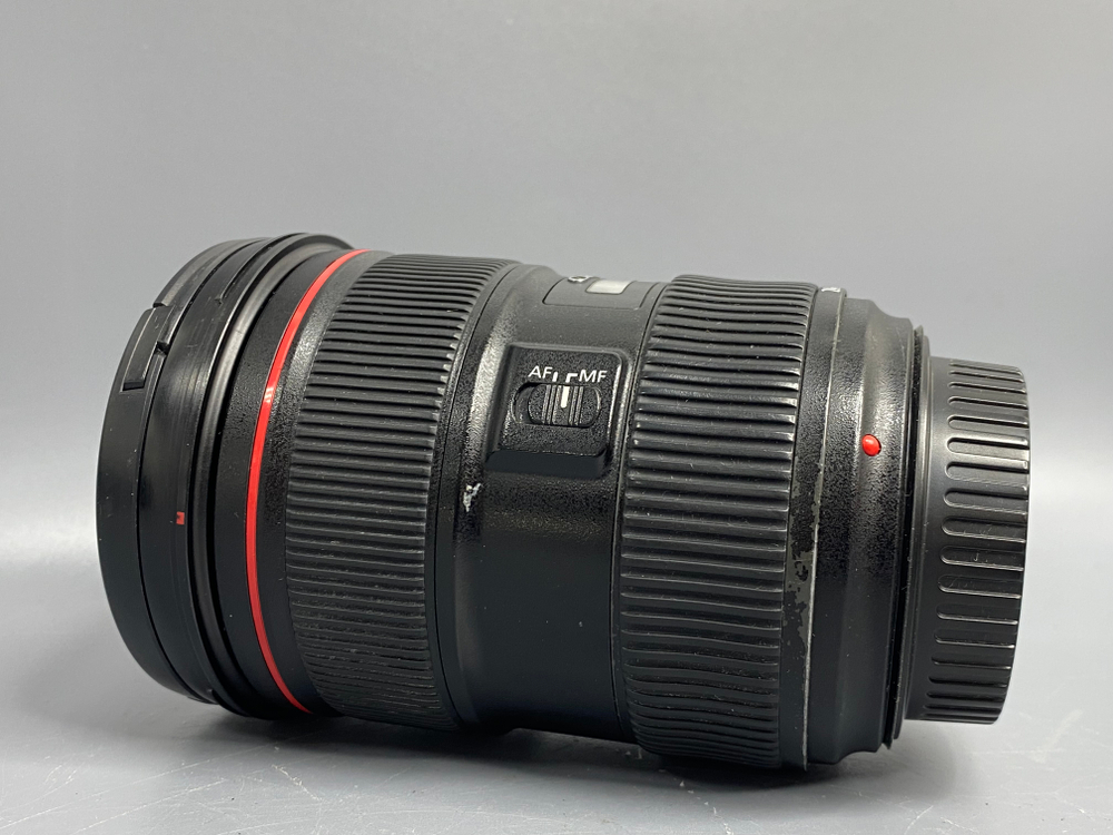 Canon 24-70mm 2.8L II USM Пыль внутри