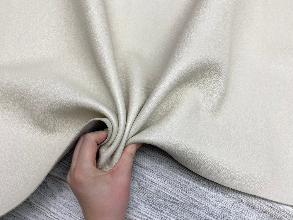 Posillipo Cold Ivory (2,0-2,2 мм), цв. Бежевый, натуральная кожа