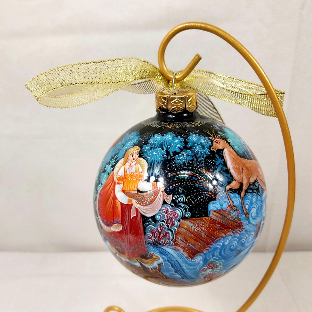 Шар новогодний (круговая роспись Палех) "Серебряное копытце" в коробке