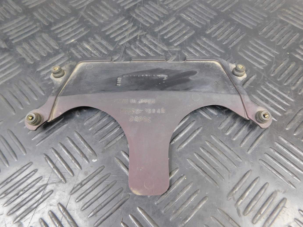 Пластик внутренний Kawasaki ZZR 400 98 55022-1084А 053075