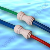 Фитинг QT-18C муфта 1/4"(f) x 3/8"(f) (4U6)