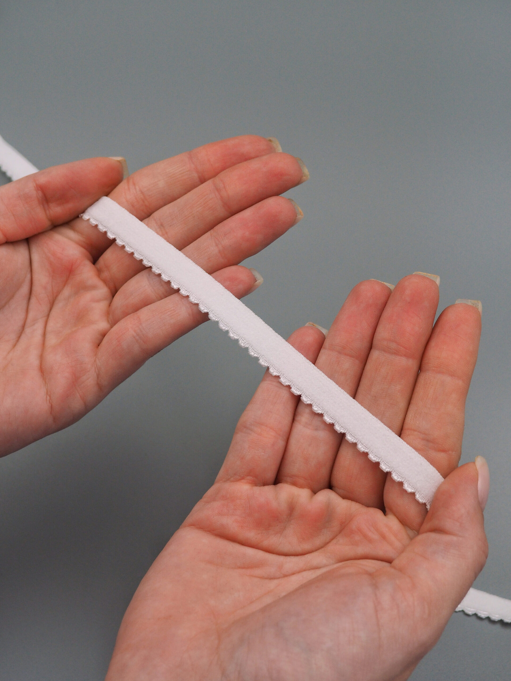 Резинка отделочная белая ширина 10 мм с учетом фестона