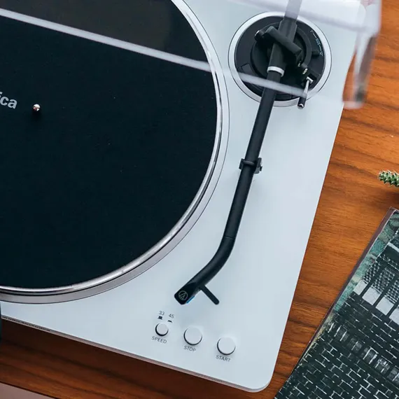 Audio-Technica AT-LP70XBT WS White/Silver