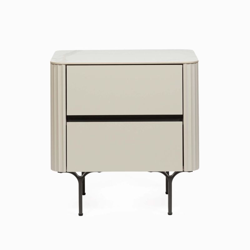 Прикроватные тумбочки