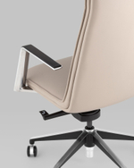 Кресло руководителя TopChairs Arrow светло-серый