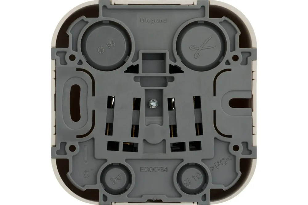 Розетка Legrand Quteo 782241