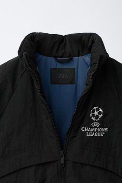 ZARA КУРТКА С ПОТАЙНЫМ КАПЮШОНОМ WATER REPELLENT UEFA CHAMPIONS LEAGUE ®, ЧЕРНЫЙ