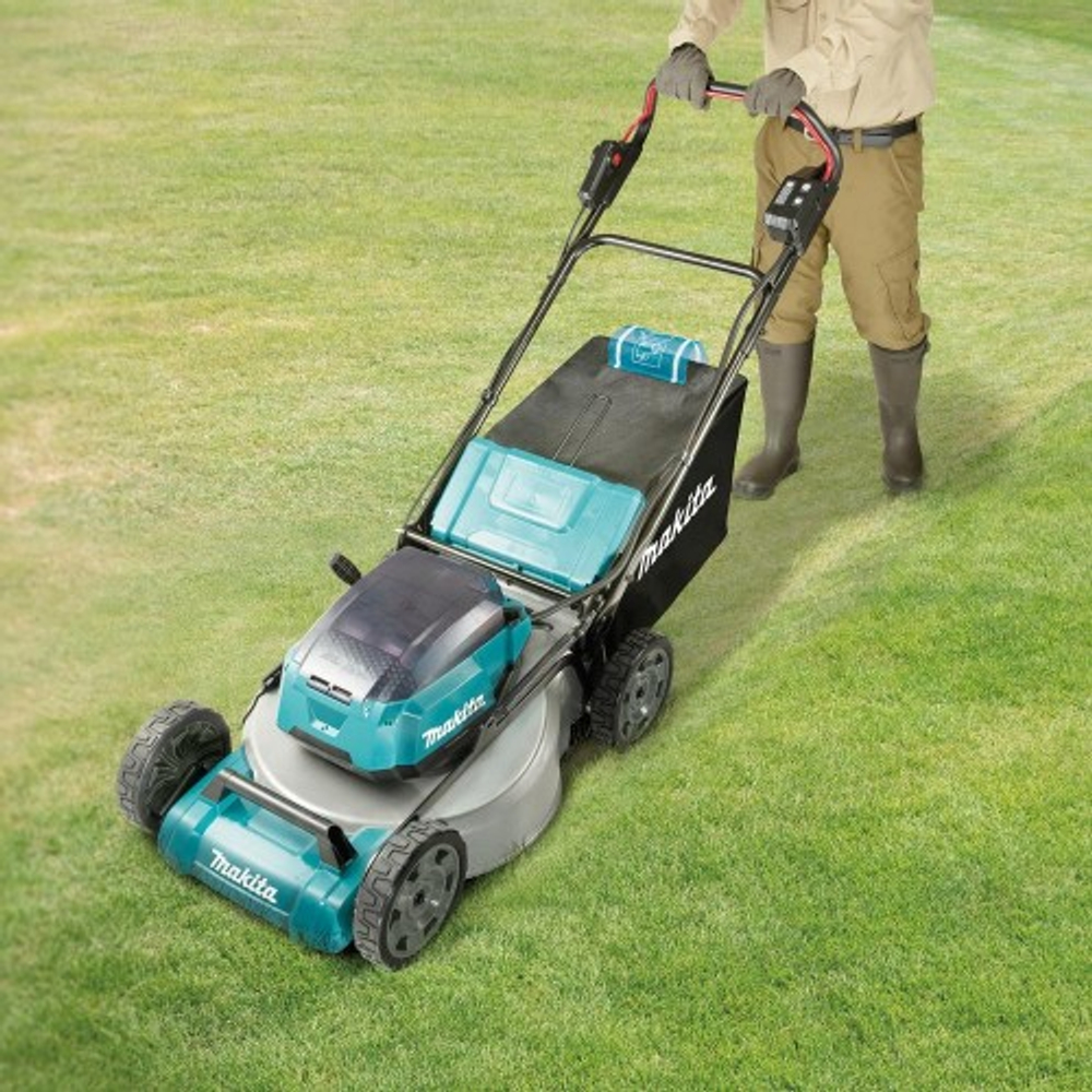 Газонокосилка аккумуляторная MAKITA DLM 530 Z без АКБ и З/У DLM530Z
