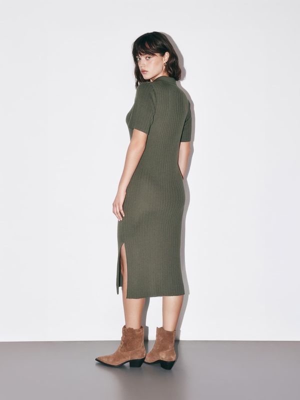 Платье поло вязаное 