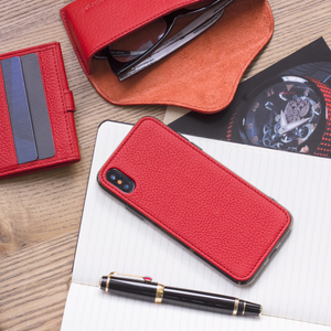 Чехол-накладка кожаный для iPhone X/XS красного цвета
