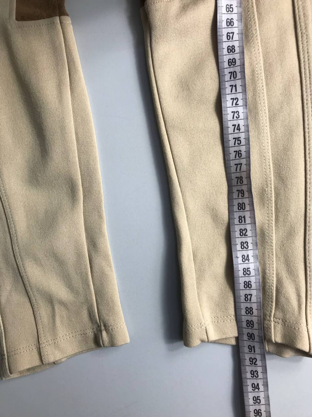 Брюки Zara обтягивающего кроя, маркировка М, визуально на 46 размер