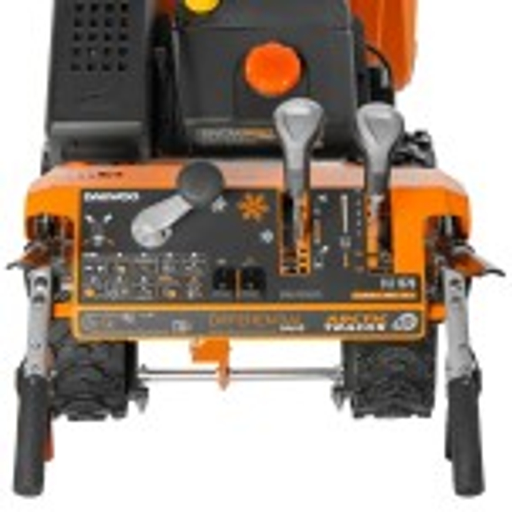 Снегоуборщик бензиновый гусеничный DAEWOO DAST 1370