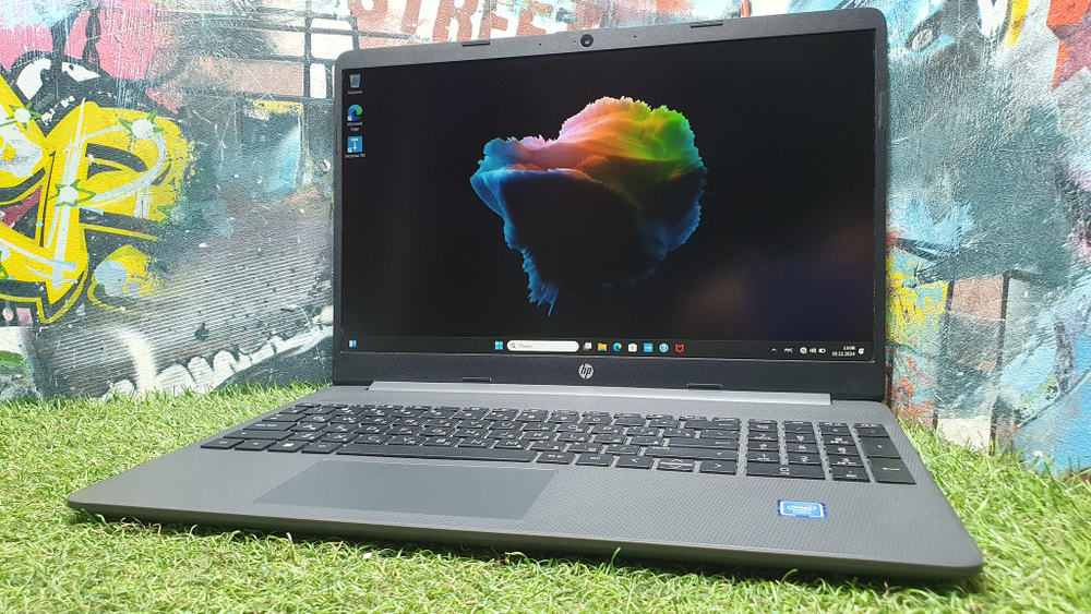 Ноутбук HP Celeron/4Gb/FHD/15s-fq0081ur [3c8q3ea]/Windows 11