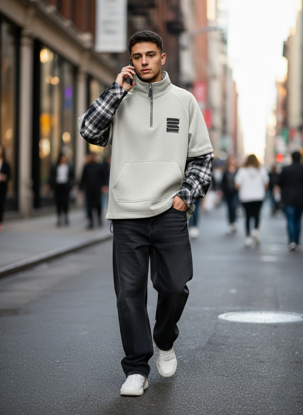 Уютная толстовка с уникальным дизайном — идеальный выбор для городского стиля!