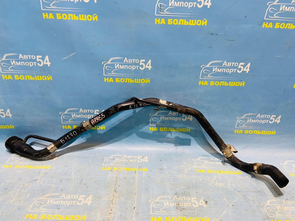 Горловина топливного бака TOYOTA NOAH 2001-2007